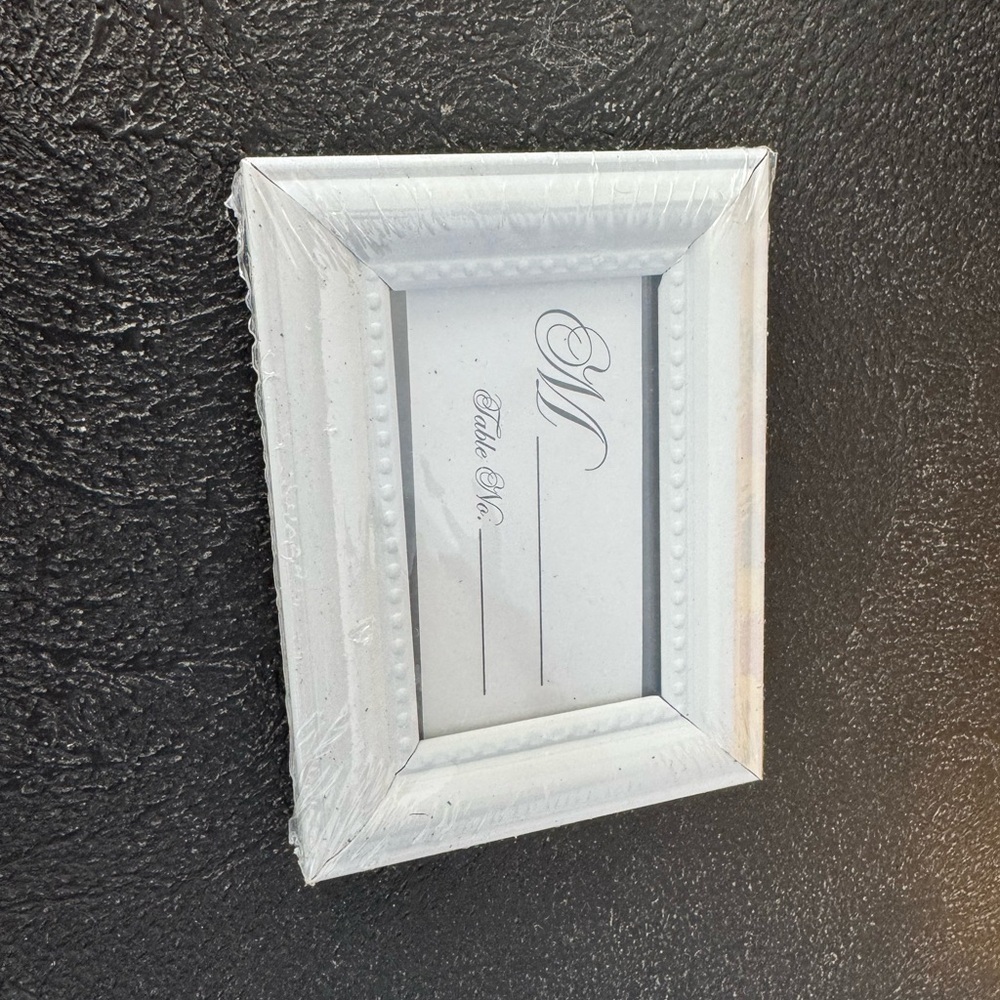 Elegant White Baggage Tag for the Newlywed! Mr. & Mrs.